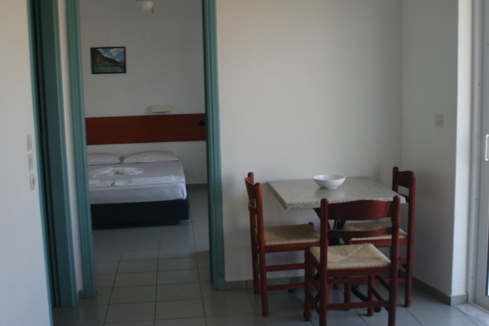 Seafront Beach Hotel Apartments Rethymno Esterno foto